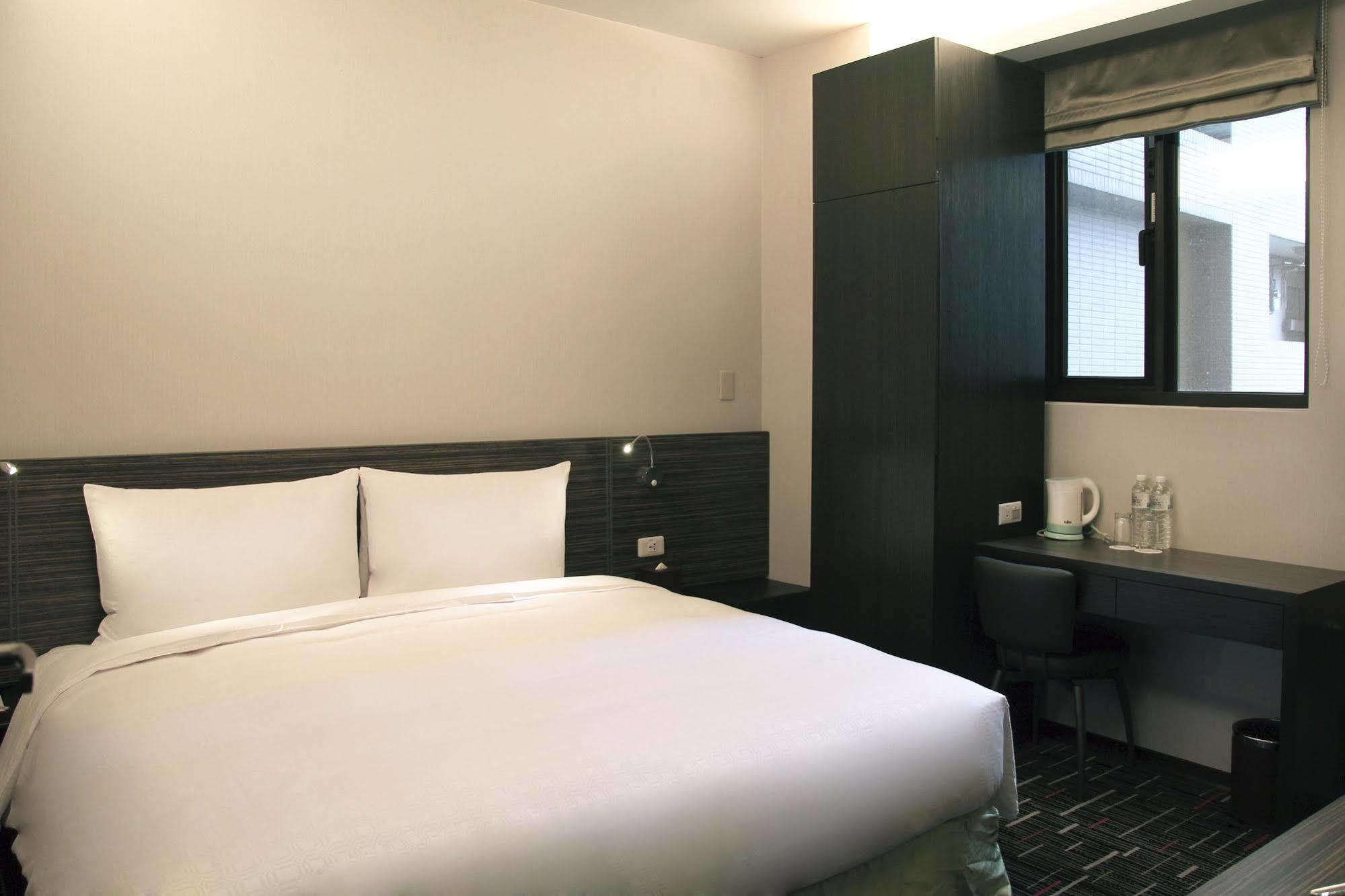 Capital Hotel SongShan Taipeh Exterior foto